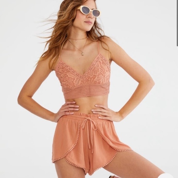 Aeropostale peach comfy casual shorts - Picture 2 of 5